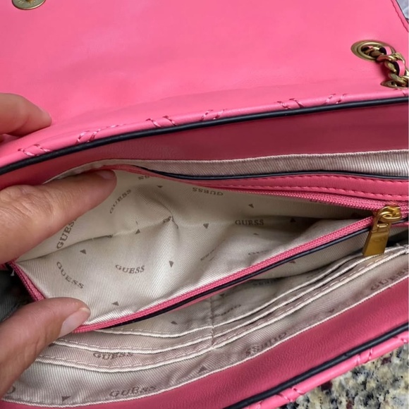 Pink Guess Giully convertible crossbody flap bag. - Picture 7 of 10